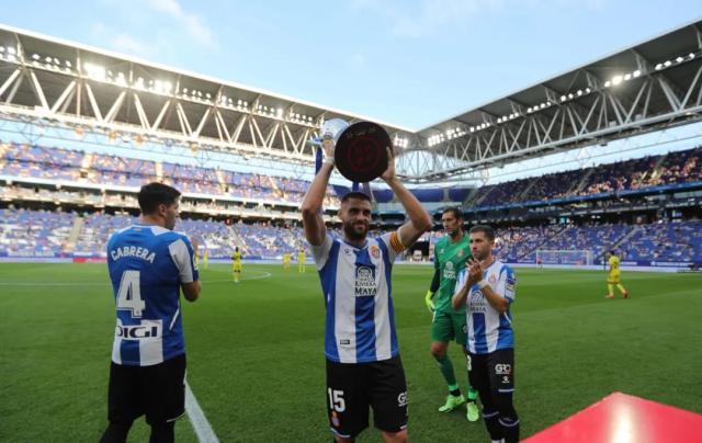 世界杯官网app下载最新版官方正版-武磊：重回主场恍惚刚到西班牙时 借奖杯享受荣耀